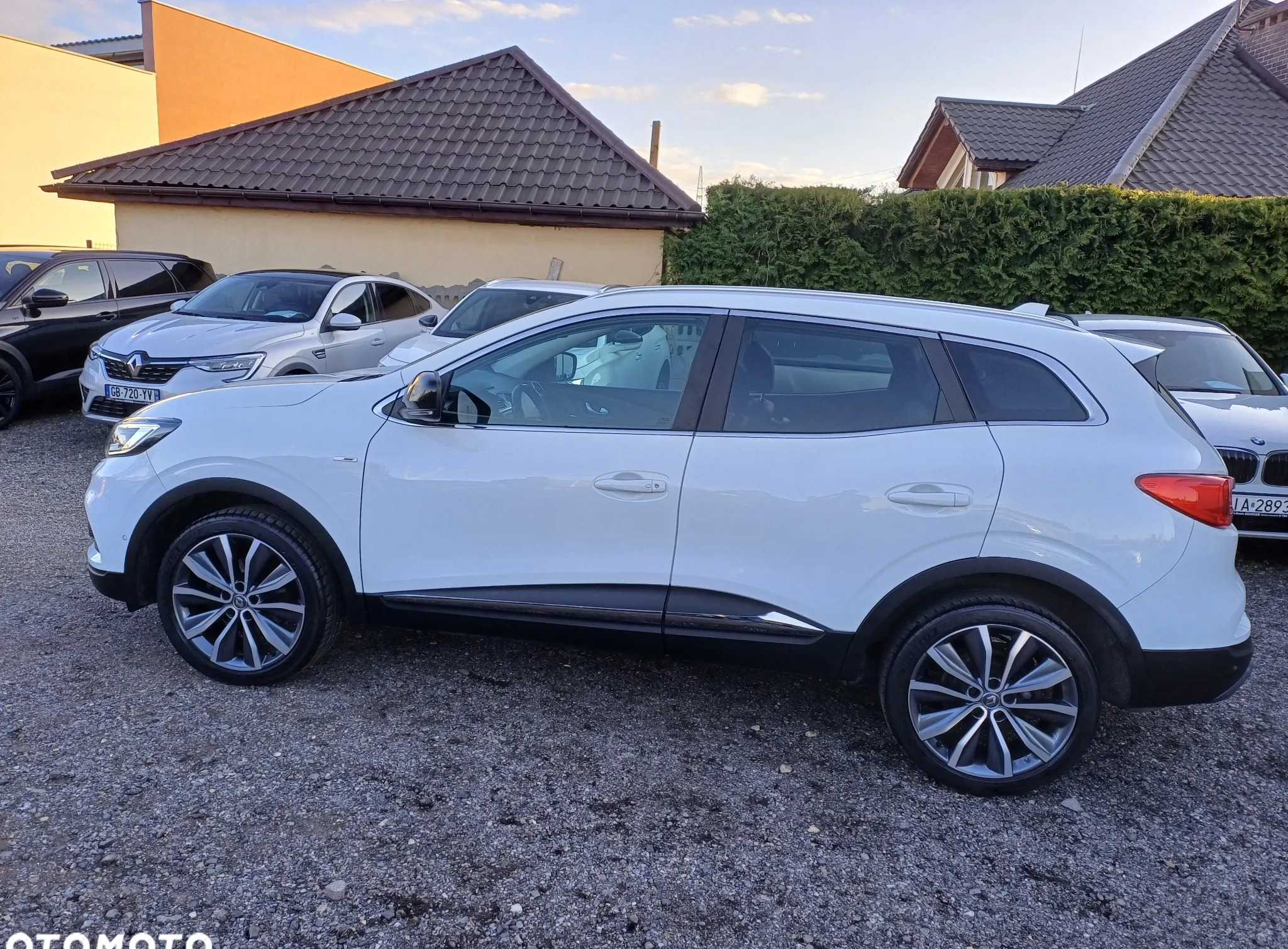 Renault Kadjar cena 73999 przebieg: 155000, rok produkcji 2019 z Działoszyn małe 211
